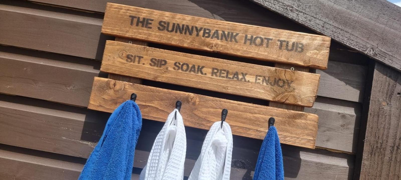 הוילה קארמרת'ן Sunny Bank- Countryside Escape With Private Hot Tub And Countryside Views מראה חיצוני תמונה